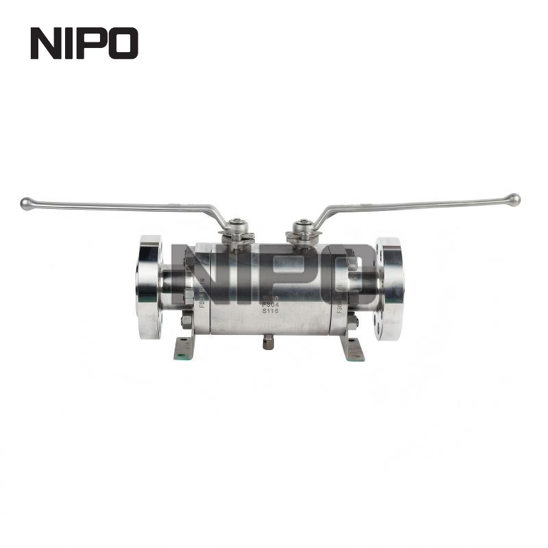 Double Ball Ball Valve With Double Bolck And Bleed